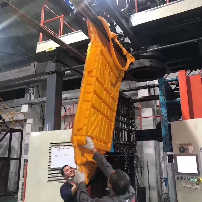 2000ltr Blow Molding Extrusion Machine For Double Face Pallet