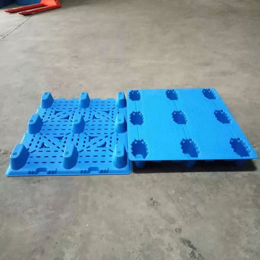 Application of BM500-1000 Pallet Blow Molding Extrusion Machine